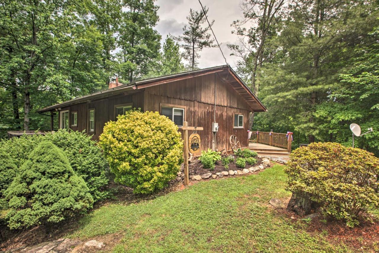 Secluded Stanardsville Cabin With 10 Acres And Hot Tub Buitenkant foto