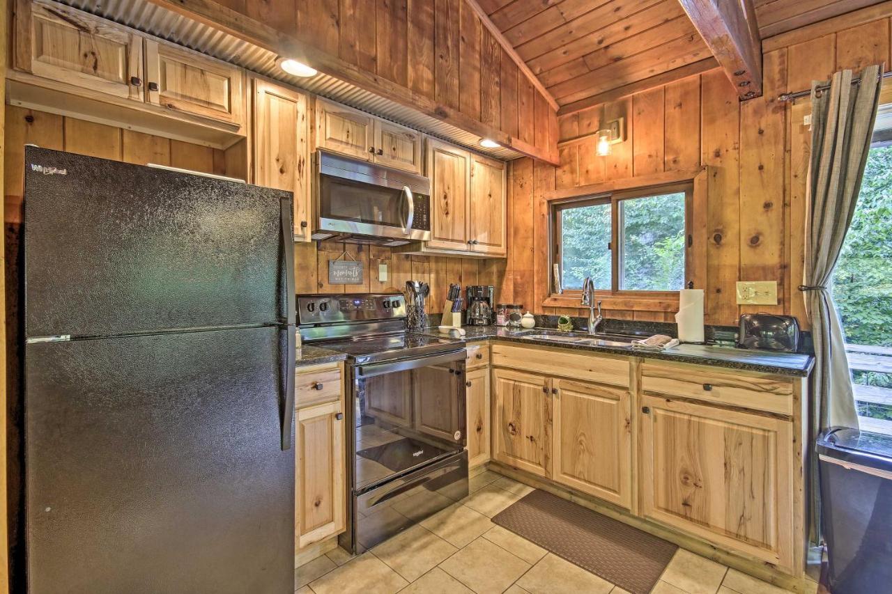 Secluded Stanardsville Cabin With 10 Acres And Hot Tub Buitenkant foto