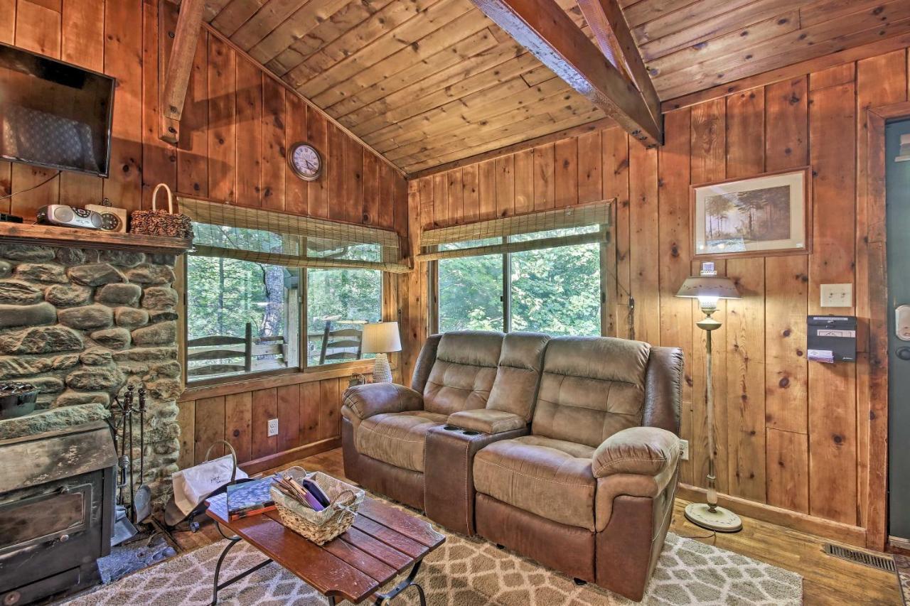 Secluded Stanardsville Cabin With 10 Acres And Hot Tub Buitenkant foto